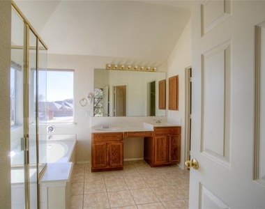 5441 Mohawk Court - Photo Thumbnail 19