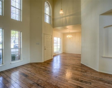 5441 Mohawk Court - Photo Thumbnail 3