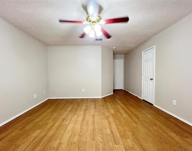 2217 Lookout Lane - Photo Thumbnail 14