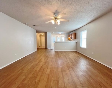 2217 Lookout Lane - Photo Thumbnail 7