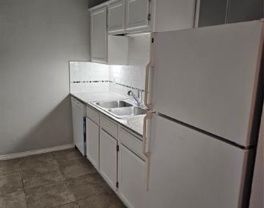 9600 Royal Lane - Photo Thumbnail 6