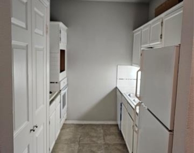 9600 Royal Lane - Photo Thumbnail 8