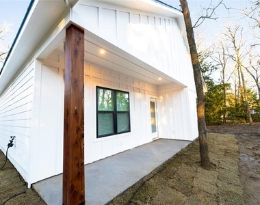 921 Hillburn Drive - Photo Thumbnail 18