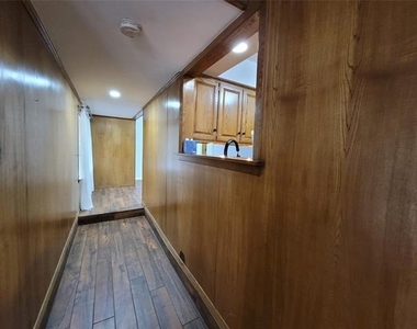 738 Hawthorne Lane - Photo Thumbnail 14