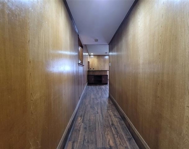 738 Hawthorne Lane - Photo Thumbnail 13