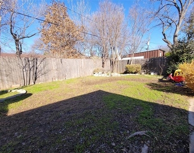 738 Hawthorne Lane - Photo Thumbnail 30