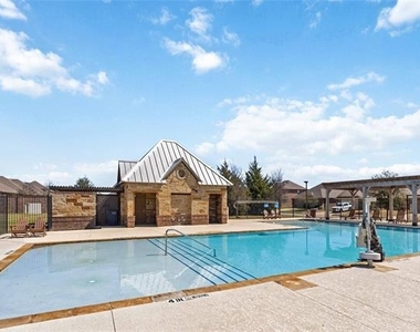 1450 Arabella Avenue - Photo Thumbnail 34