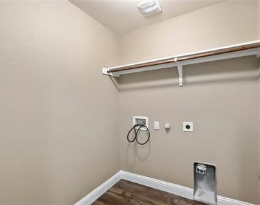 1450 Arabella Avenue - Photo Thumbnail 27