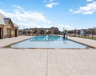1450 Arabella Avenue - Photo Thumbnail 31