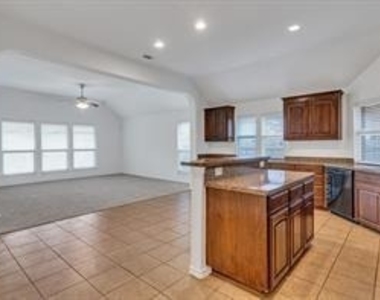13117 N Larks View Point - Photo Thumbnail 11