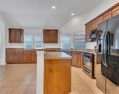 13117 N Larks View Point - Photo Thumbnail 12