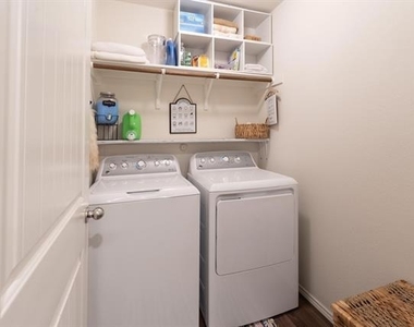 771 Bayonet Street - Photo Thumbnail 11