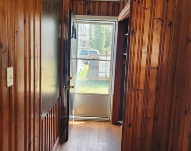 3024 Parkway Avenue - Photo Thumbnail 4