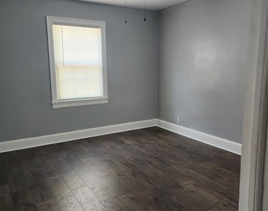 3024 Parkway Avenue - Photo Thumbnail 11