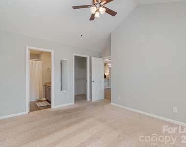 17544 Tuscany Lane - Photo Thumbnail 8