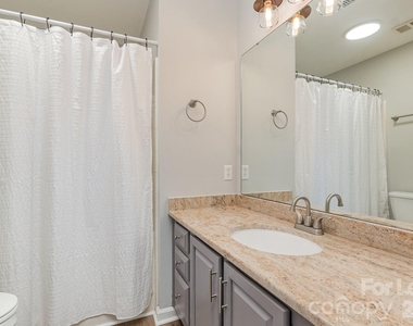17544 Tuscany Lane - Photo Thumbnail 11