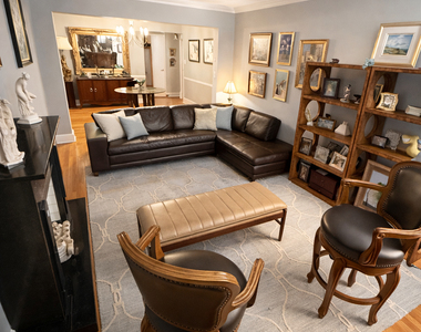 East 54th Street - Photo Thumbnail 7