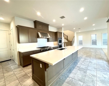 12040 Estrella Place - Photo Thumbnail 4