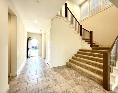 12040 Estrella Place - Photo Thumbnail 6
