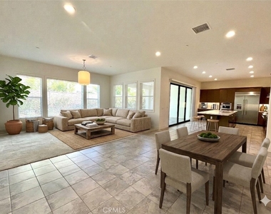 12040 Estrella Place - Photo Thumbnail 25