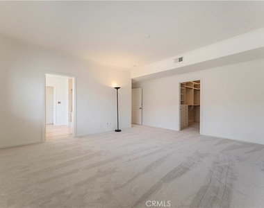 1567 Westholme - Photo Thumbnail 8