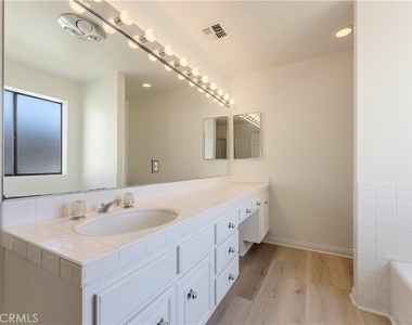 1567 Westholme - Photo Thumbnail 7
