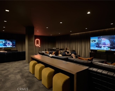 21010 Erwin Street - Photo Thumbnail 11