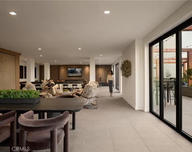 21010 Erwin Street - Photo Thumbnail 26