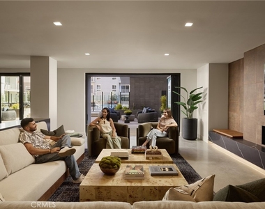 21010 Erwin Street - Photo Thumbnail 33