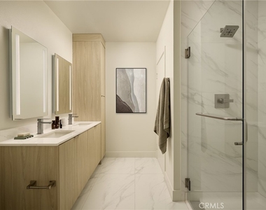 21010 Erwin Street - Photo Thumbnail 46
