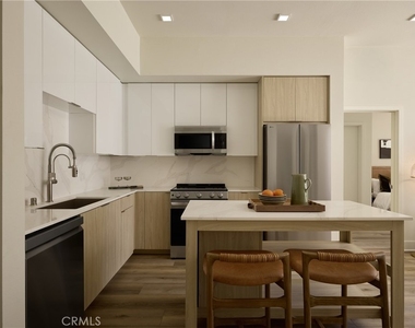 21010 Erwin Street - Photo Thumbnail 38