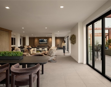 21010 Erwin Street - Photo Thumbnail 26