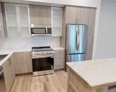 21010 Erwin Street - Photo Thumbnail 58