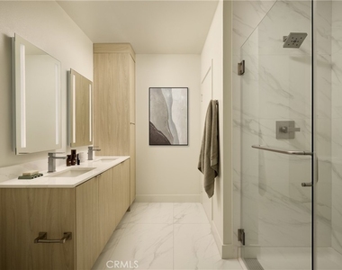 21010 Erwin Street - Photo Thumbnail 46