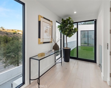158 Bell Canyon Road - Photo Thumbnail 24