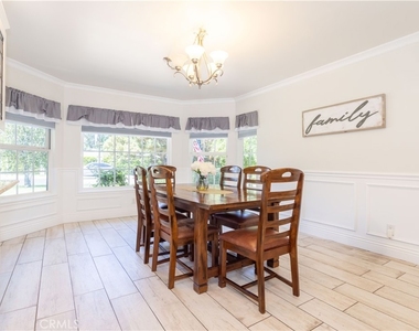 19308 Lemarsh Street - Photo Thumbnail 15
