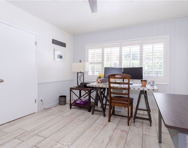 19308 Lemarsh Street - Photo Thumbnail 17