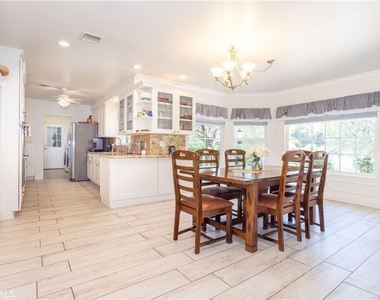 19308 Lemarsh Street - Photo Thumbnail 16