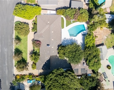 19308 Lemarsh Street - Photo Thumbnail 1
