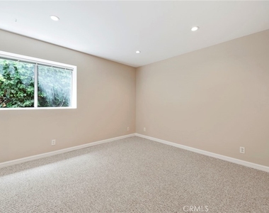 1536 Silver - Photo Thumbnail 19