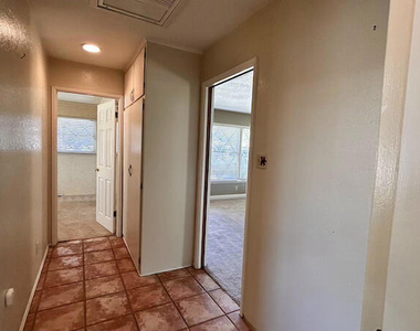 1222 W Avenue J15 - Photo Thumbnail 3