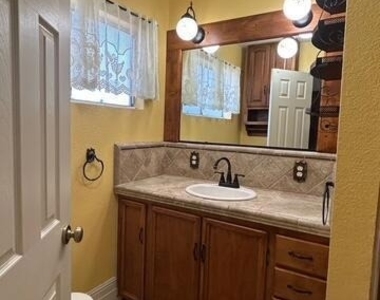1222 W Avenue J15 - Photo Thumbnail 12