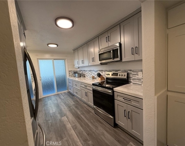 54 Corniche - Photo Thumbnail 18