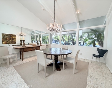 2490 Monaco Drive - Photo Thumbnail 6