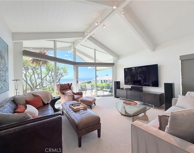 2490 Monaco Drive - Photo Thumbnail 7