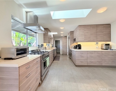 2490 Monaco Drive - Photo Thumbnail 3