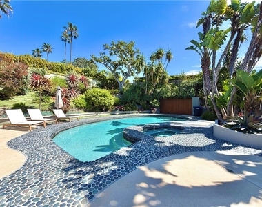 2490 Monaco Drive - Photo Thumbnail 16