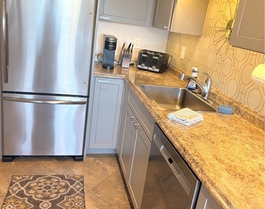 510 N Villa Court - Photo Thumbnail 11