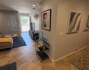 510 N Villa Court - Photo Thumbnail 33