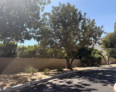 510 N Villa Court - Photo Thumbnail 38